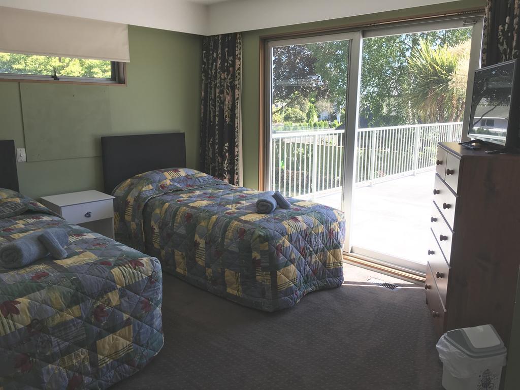 Gumtree Lodge Bed & Breakfast Крайстчърч Екстериор снимка