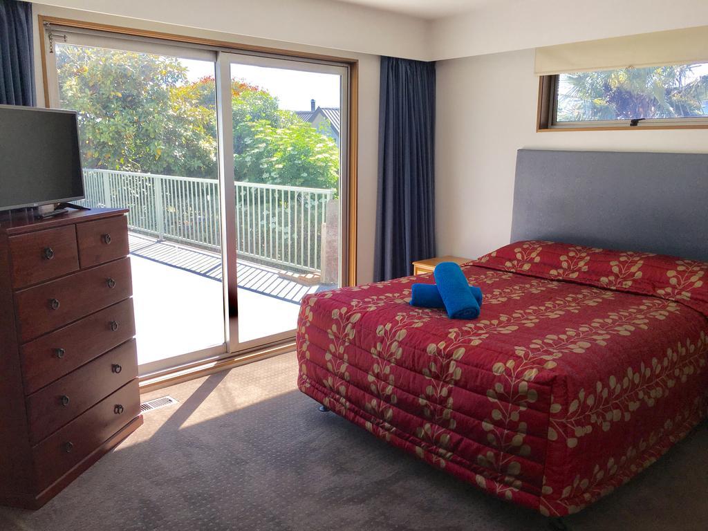 Gumtree Lodge Bed & Breakfast Крайстчърч Екстериор снимка